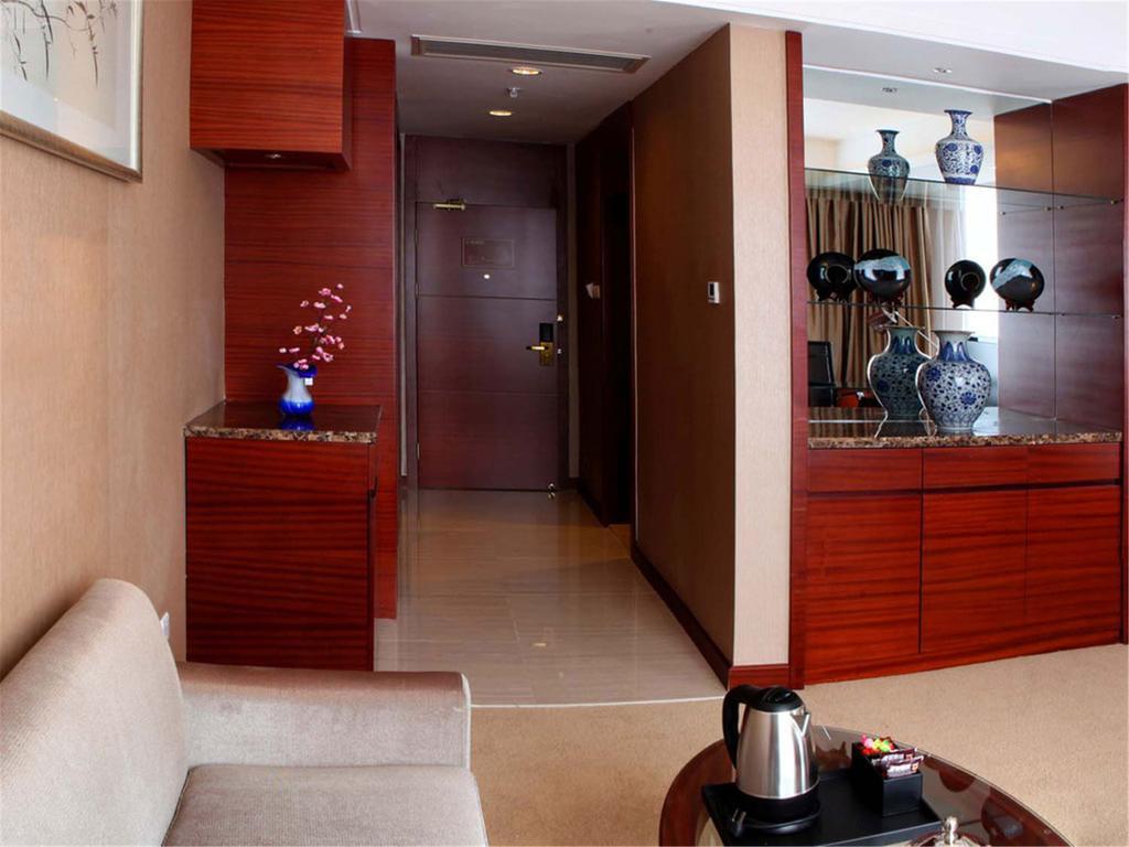 Dalian Furong International Hotel Exterior photo